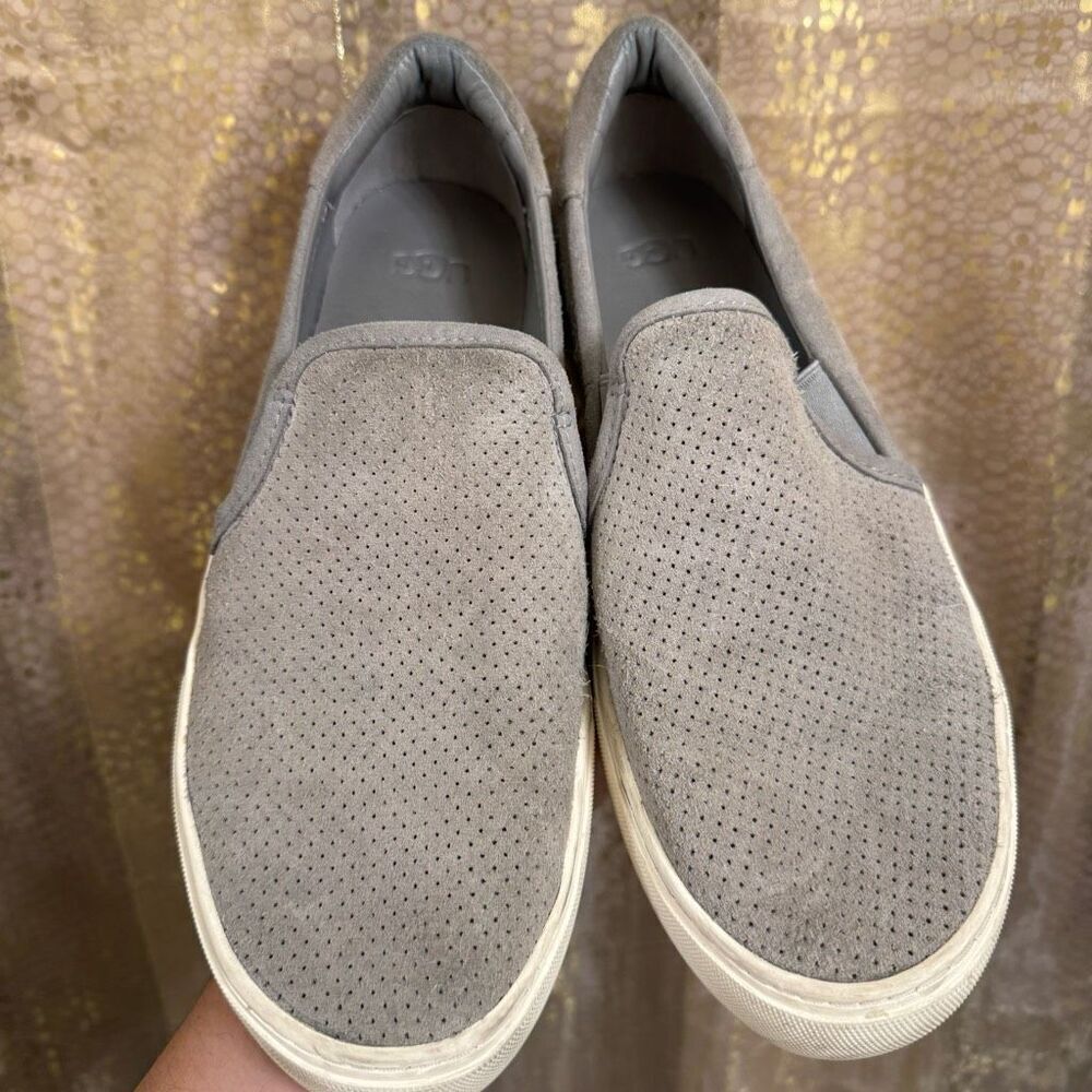 UGG‎ Abies Perforated Slip-On Platform Sneaker Seal Gray Women's Size 9 Used